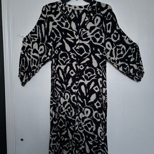 Zara Black and Cream Abstract Long Sleeve Dress